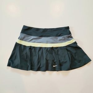Nike Dri-Fit Tennis Skirt Size M